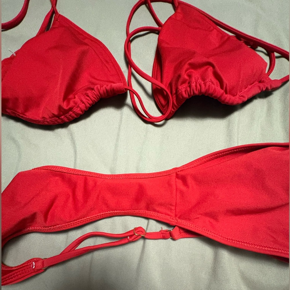 String Bikini - Picture 2 of 2